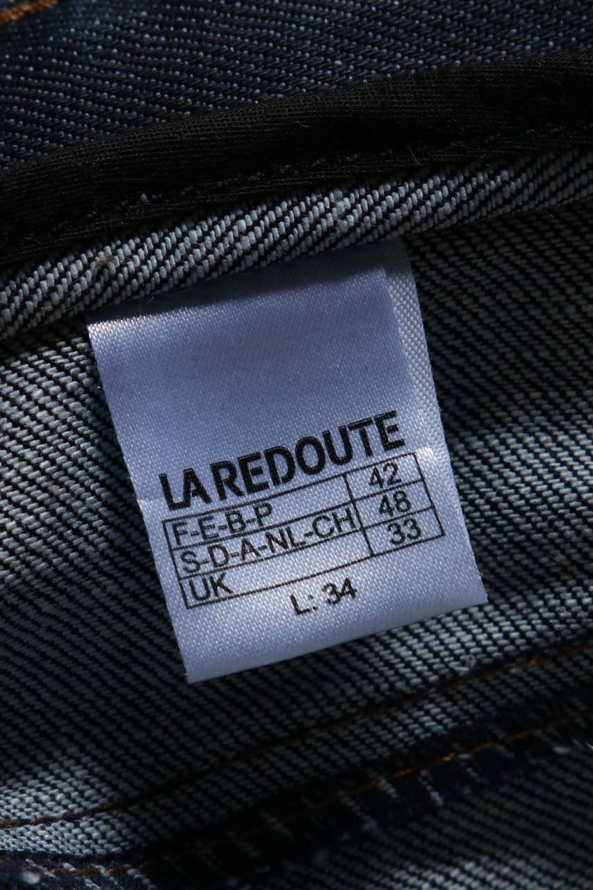 Carou R Essentiel. Straight Cut Jeans Mit Logo-Patch