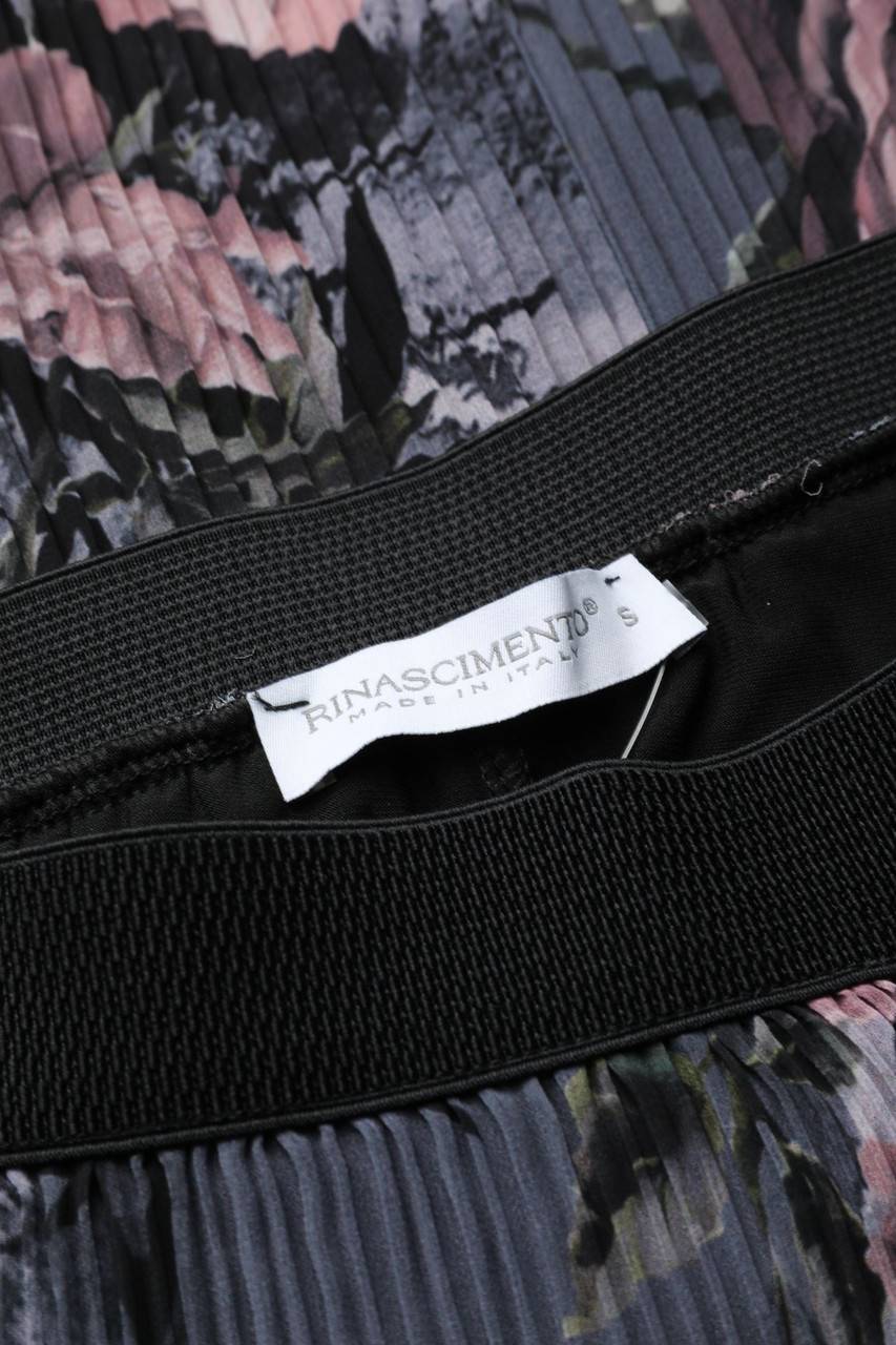Carou RINASCIMENTO Midi-Plissé-Rock Mit Blumen-Print