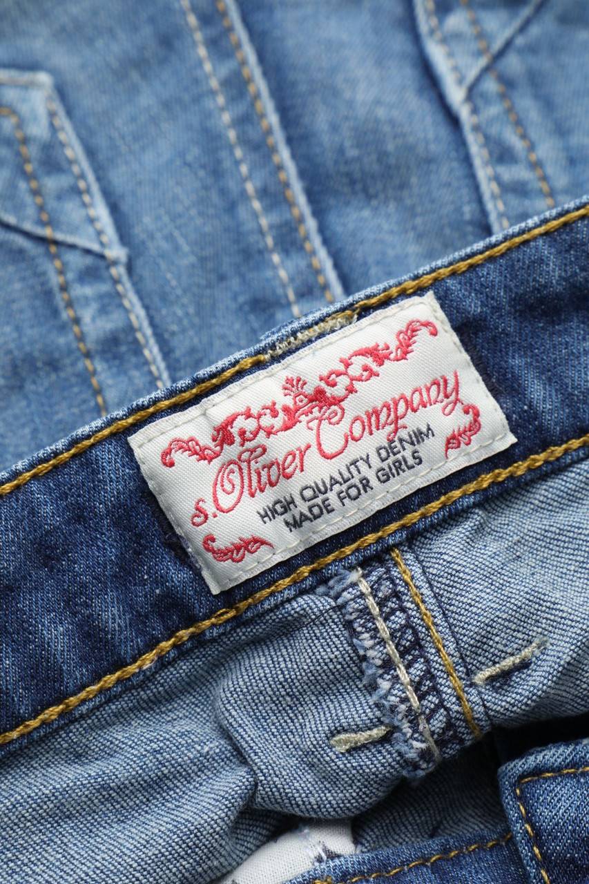 Carou S.Oliver Distressed Jeans-Shorts Mit Applikationen