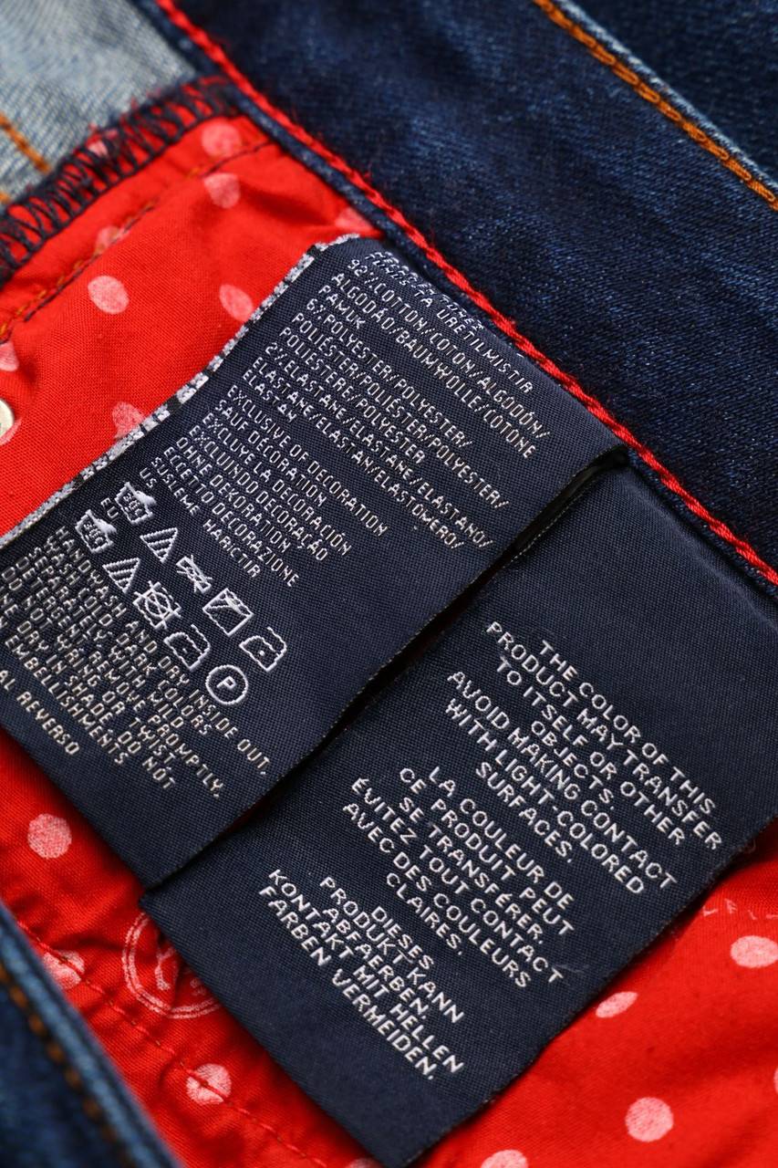 Carou TOMMY HILFIGER Used Look Straight Cut Jeans Mit Logo-Patch