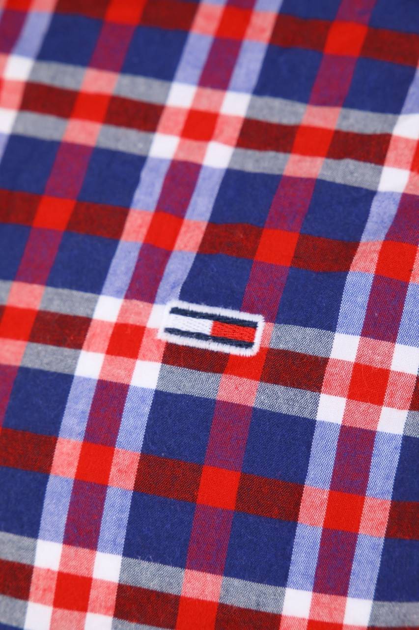 Carou TOMMY JEANS Tommy Hilfiger Kariertes Hemd Mit Logo-Stickerei