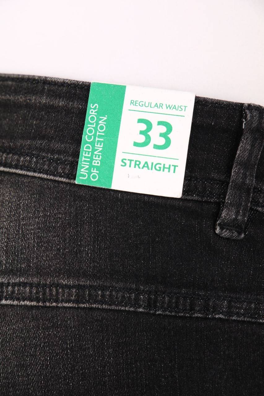 Carou UNITED COLORS OF BENETTON Distressed Straight Cut Jeans