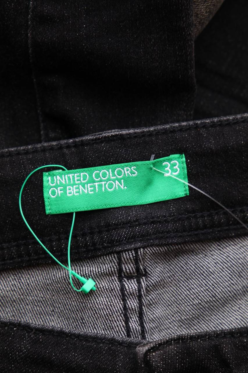 Carou UNITED COLORS OF BENETTON Distressed Straight Cut Jeans