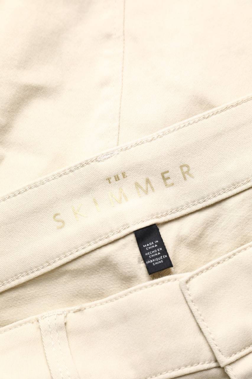 Carou White House Black Market Skinny-Jeans Mit Logo-Knöpfen