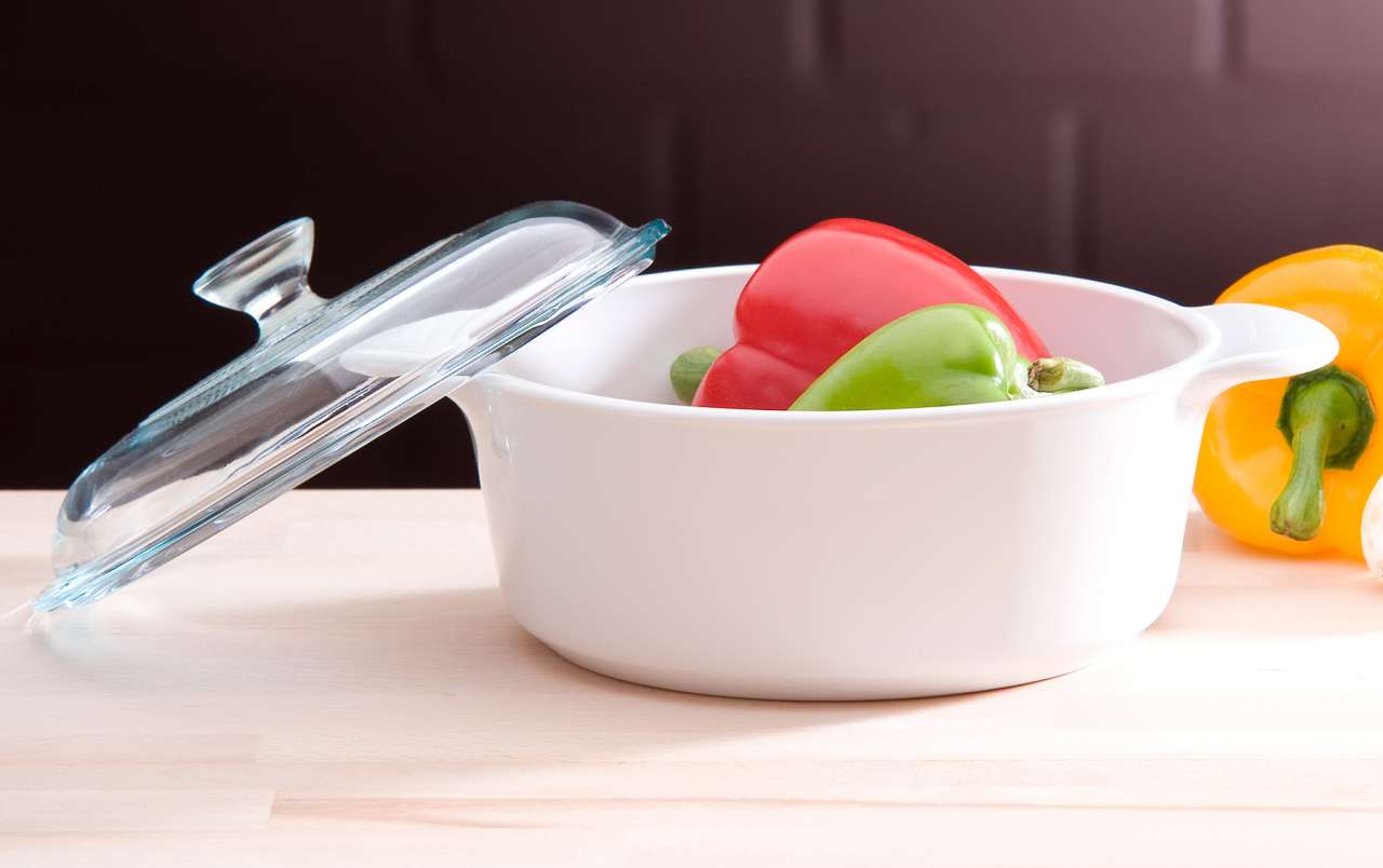 Corningware Corningware Ceramic Cooking Pot (1.25 Liter)