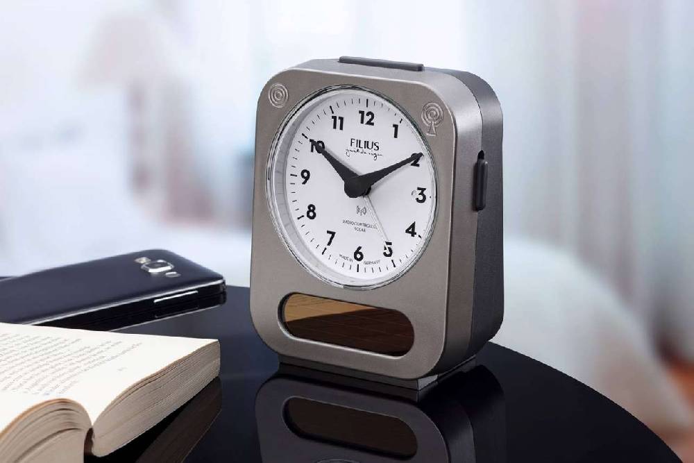 Listing/manufacturer/sSupplier/313 Filius Solar Alarm Clock,color Titanium