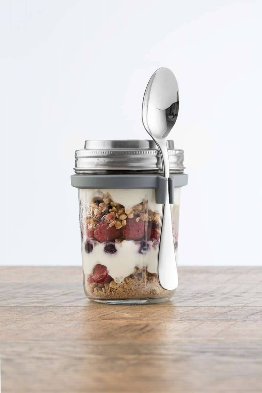 Listing/manufacturer/sSupplier/312 Kilner Breakfast Glass To Go With Spoon, 0,35 L
