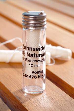 Purenature Dental Floss Waxed (Natural Silk)