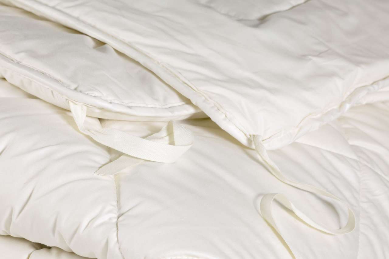 Purenature PureNature Four Seasons Duvet Virgin Sheep's Wool With Tying Straps