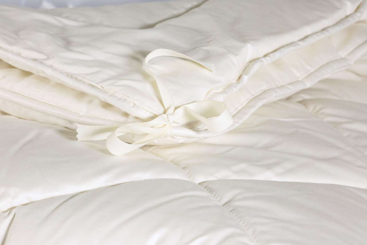 Purenature PureNature Four Seasons Duvet Virgin Sheep's Wool With Tying Straps