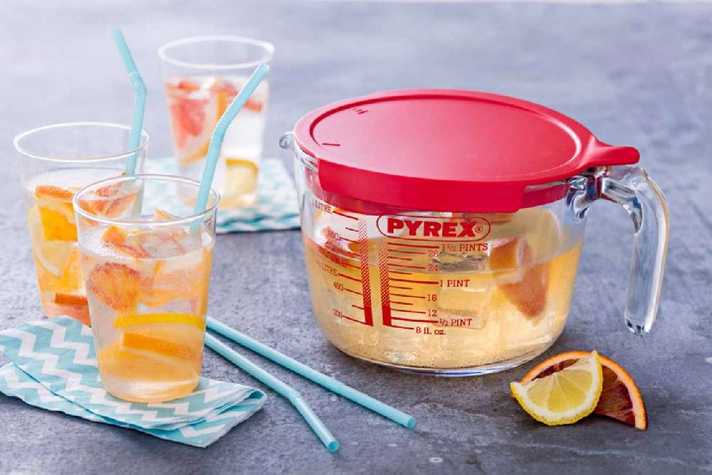 Pyrex Pyrex Measuring Cup Glass 1l Made Of Borosilicate Glass With Handle And Lid