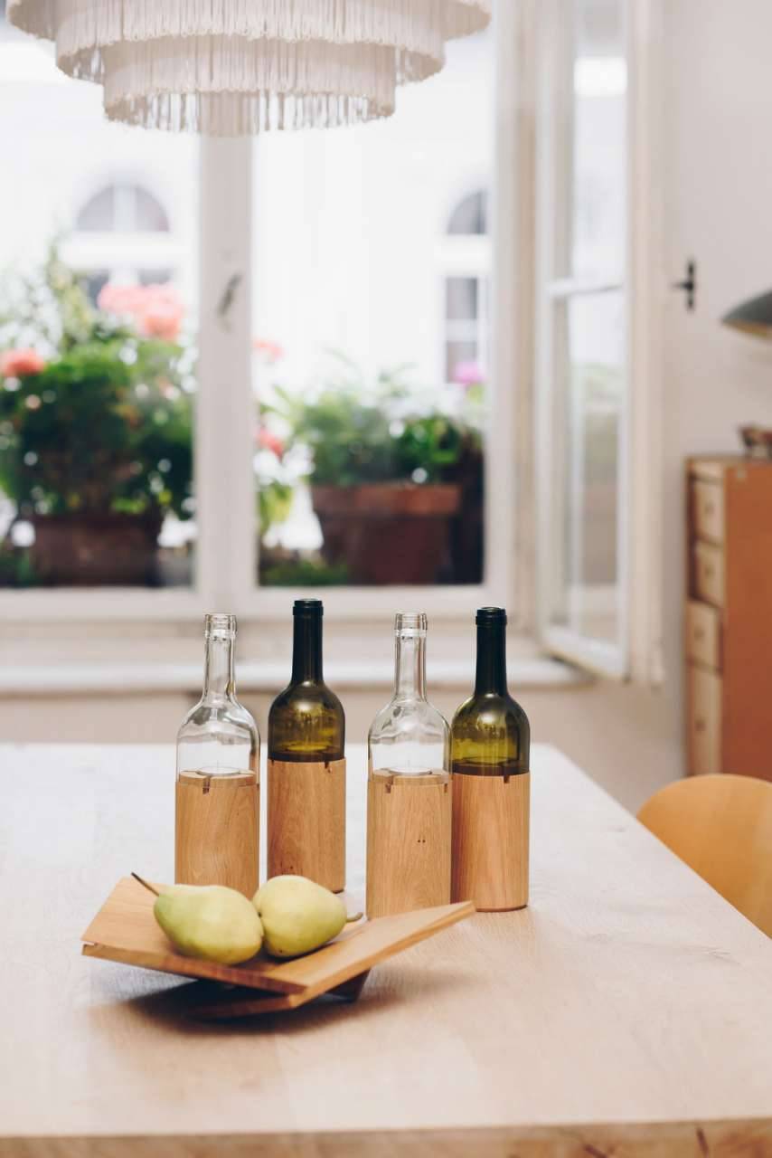 Side-by-side Bottle Light