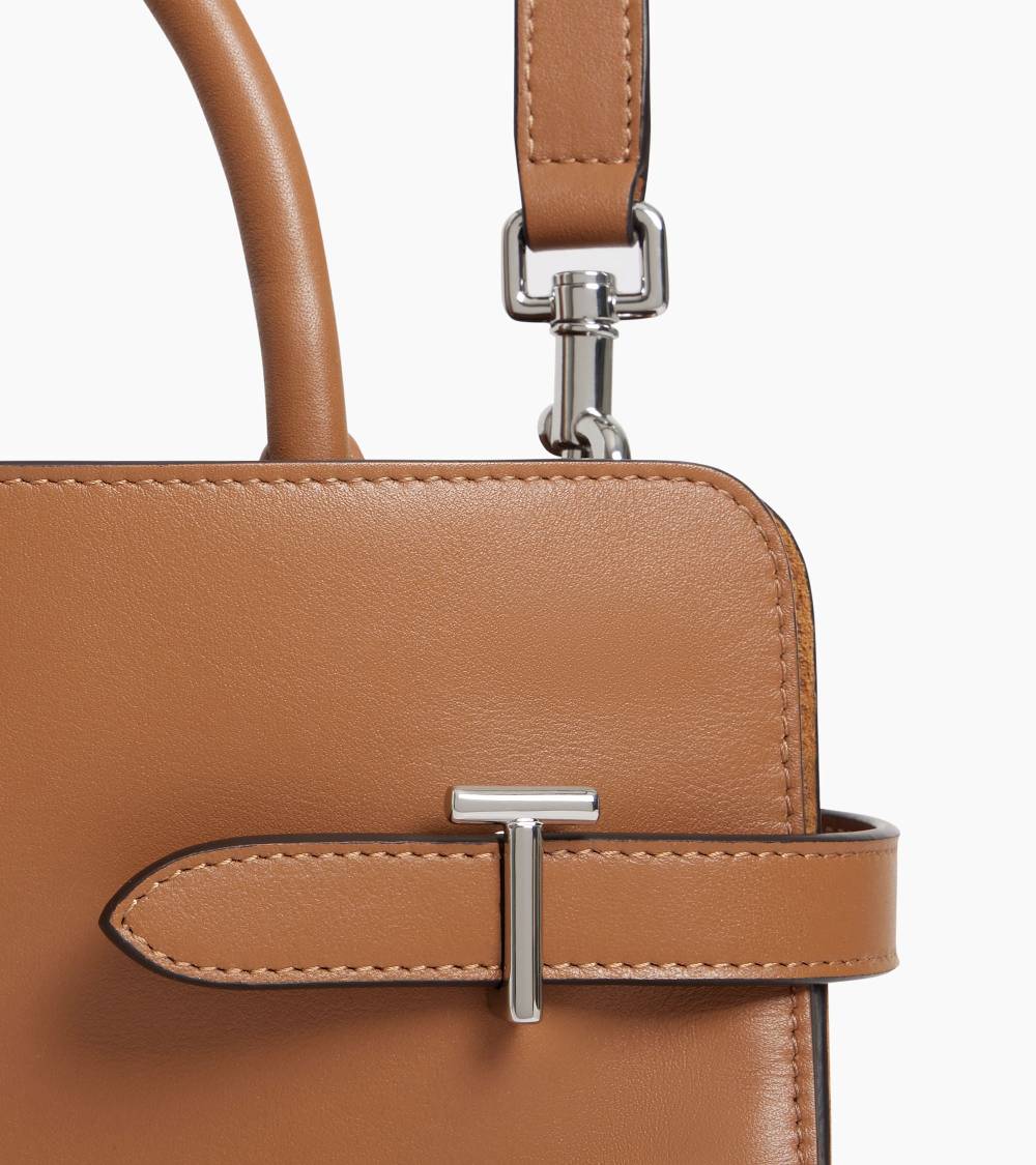 Letanneur SCHLIESSEN SIE SICH UNS HIER AN