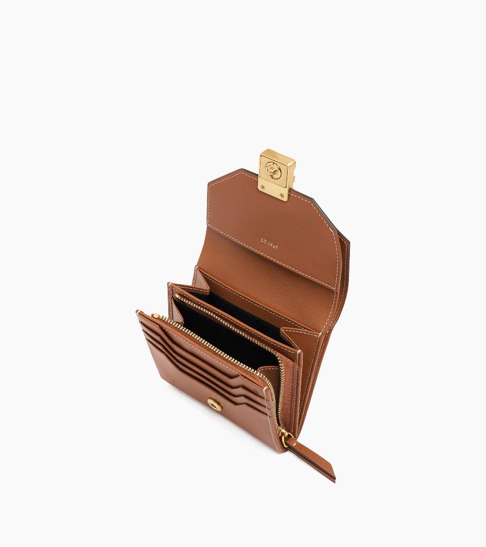 Letanneur SCHLIESSEN SIE SICH UNS HIER AN