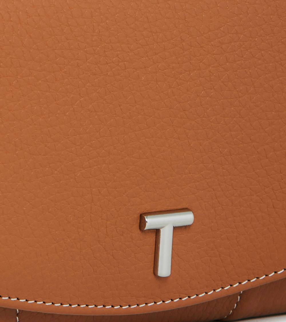 Letanneur SCHLIESSEN SIE SICH UNS HIER AN