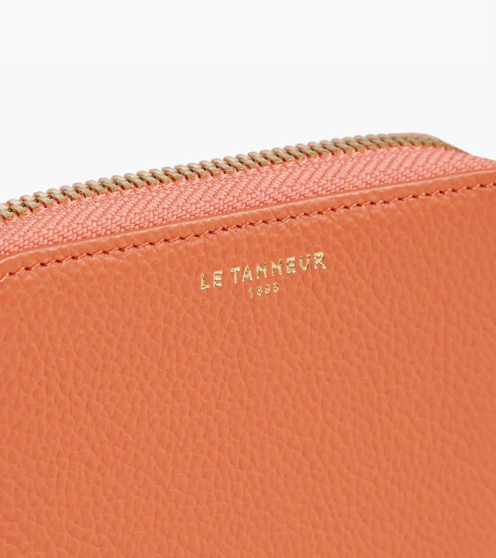 Letanneur SCHLIESSEN SIE SICH UNS HIER AN