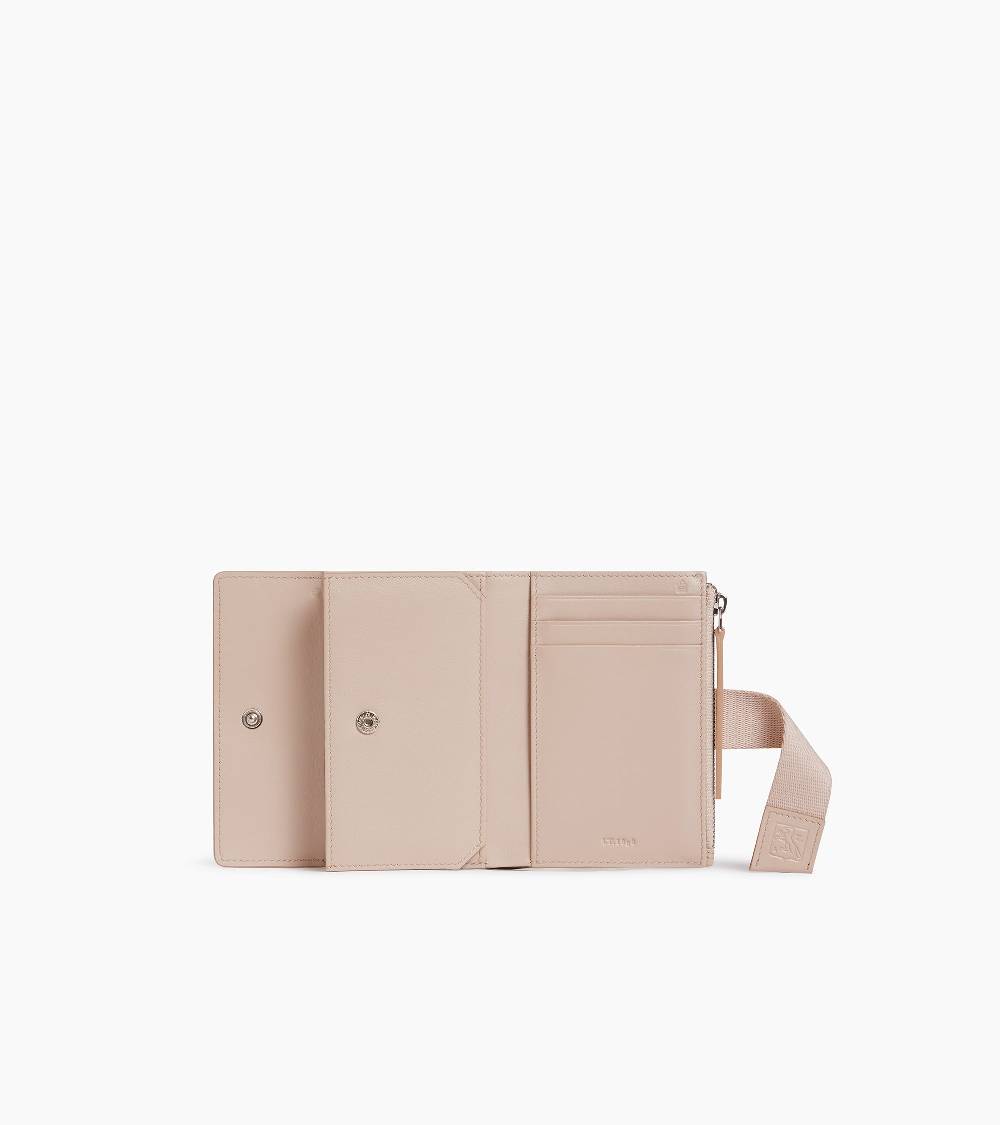 Letanneur SCHLIESSEN SIE SICH UNS HIER AN