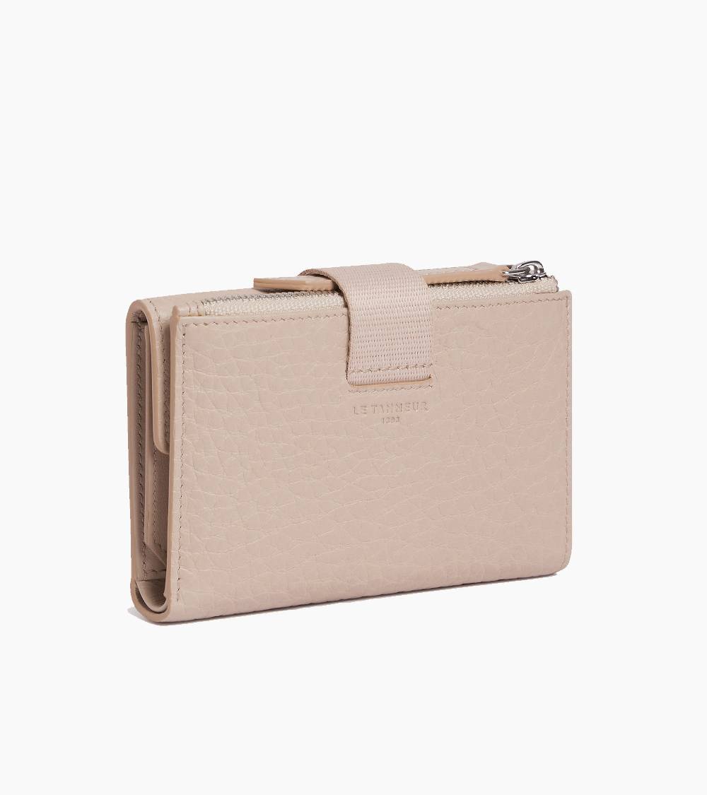 Letanneur SCHLIESSEN SIE SICH UNS HIER AN