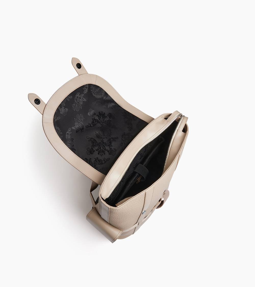 Letanneur SCHLIESSEN SIE SICH UNS HIER AN