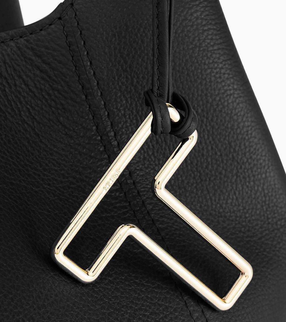 Letanneur SCHLIESSEN SIE SICH UNS HIER AN