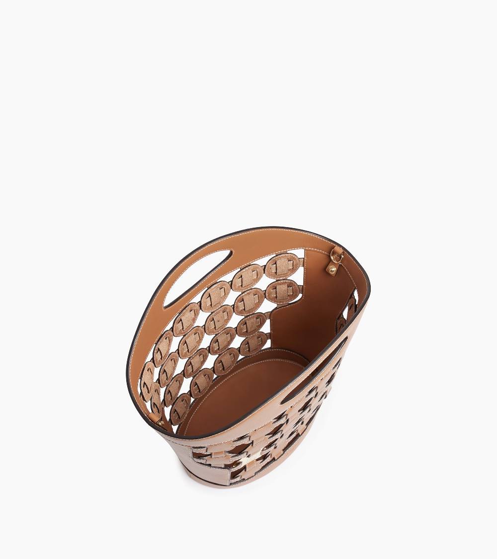 Letanneur SCHLIESSEN SIE SICH UNS HIER AN