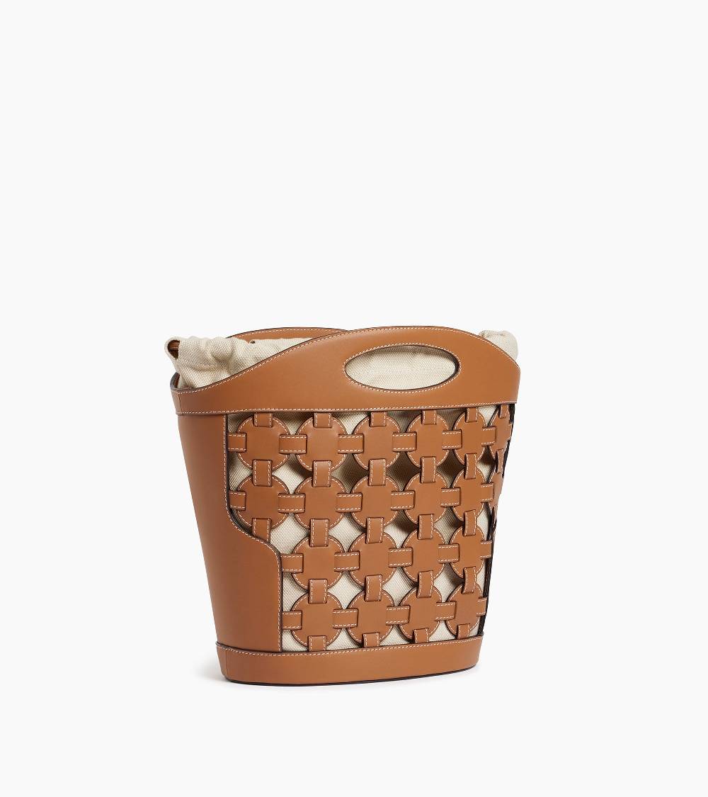 Letanneur SCHLIESSEN SIE SICH UNS HIER AN