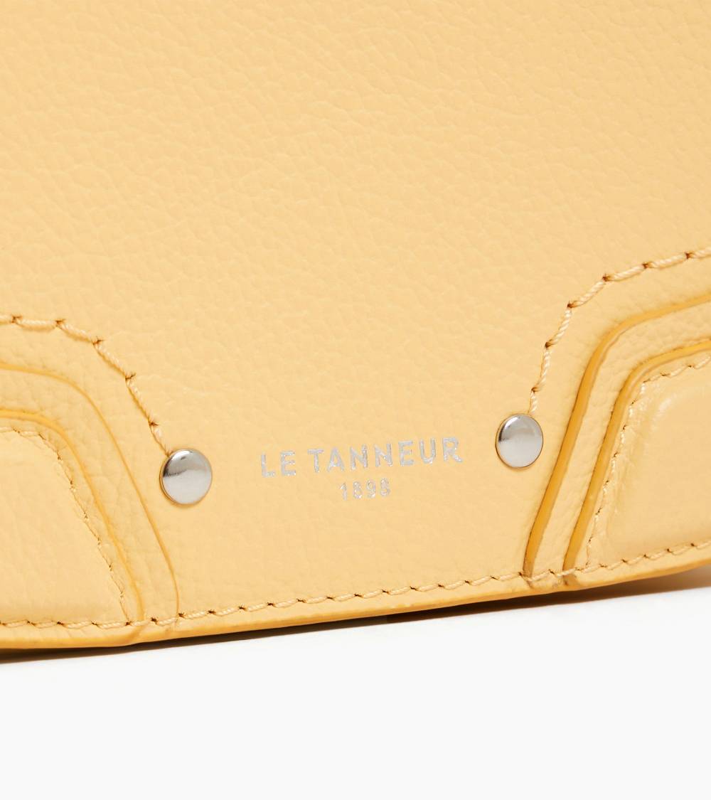 Letanneur SCHLIESSEN SIE SICH UNS HIER AN