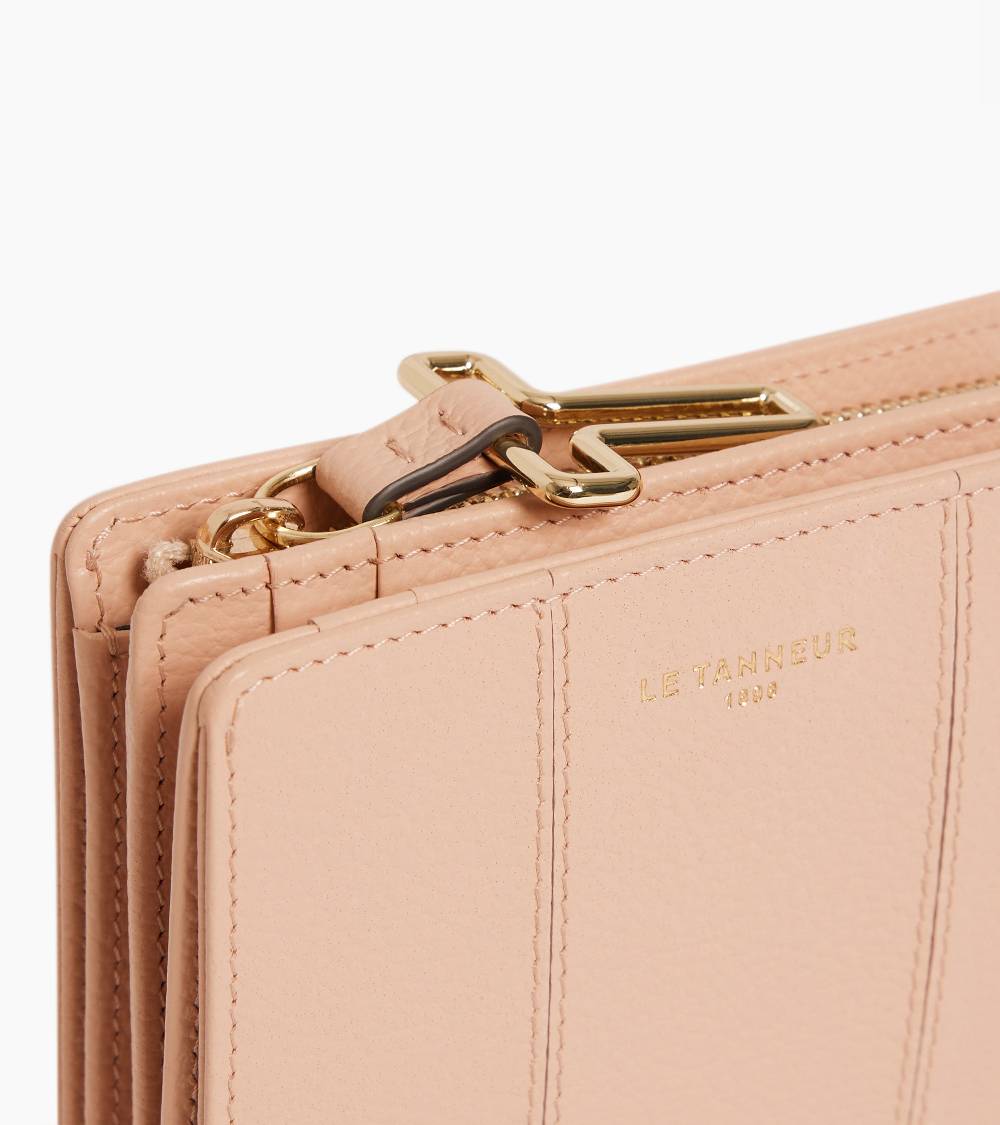 Letanneur SCHLIESSEN SIE SICH UNS HIER AN