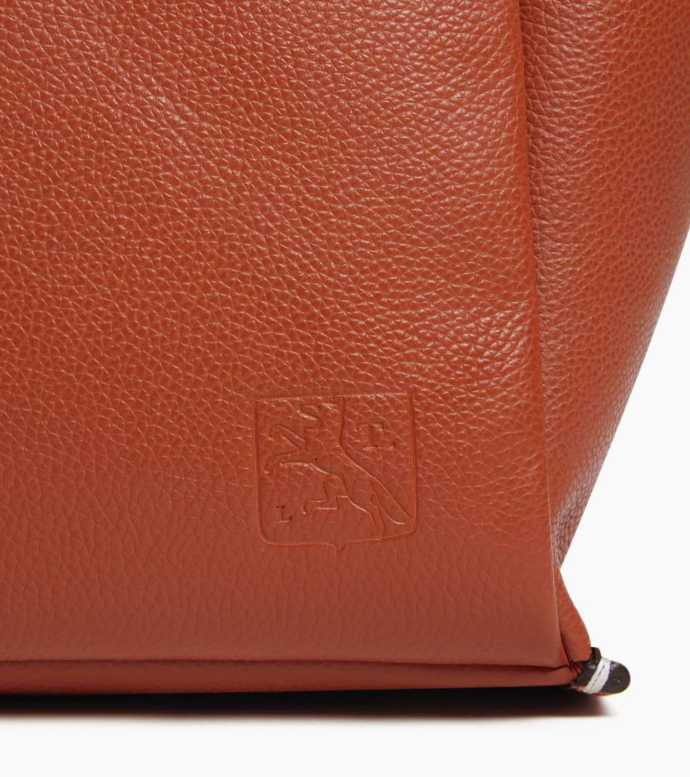 Letanneur SCHLIESSEN SIE SICH UNS HIER AN