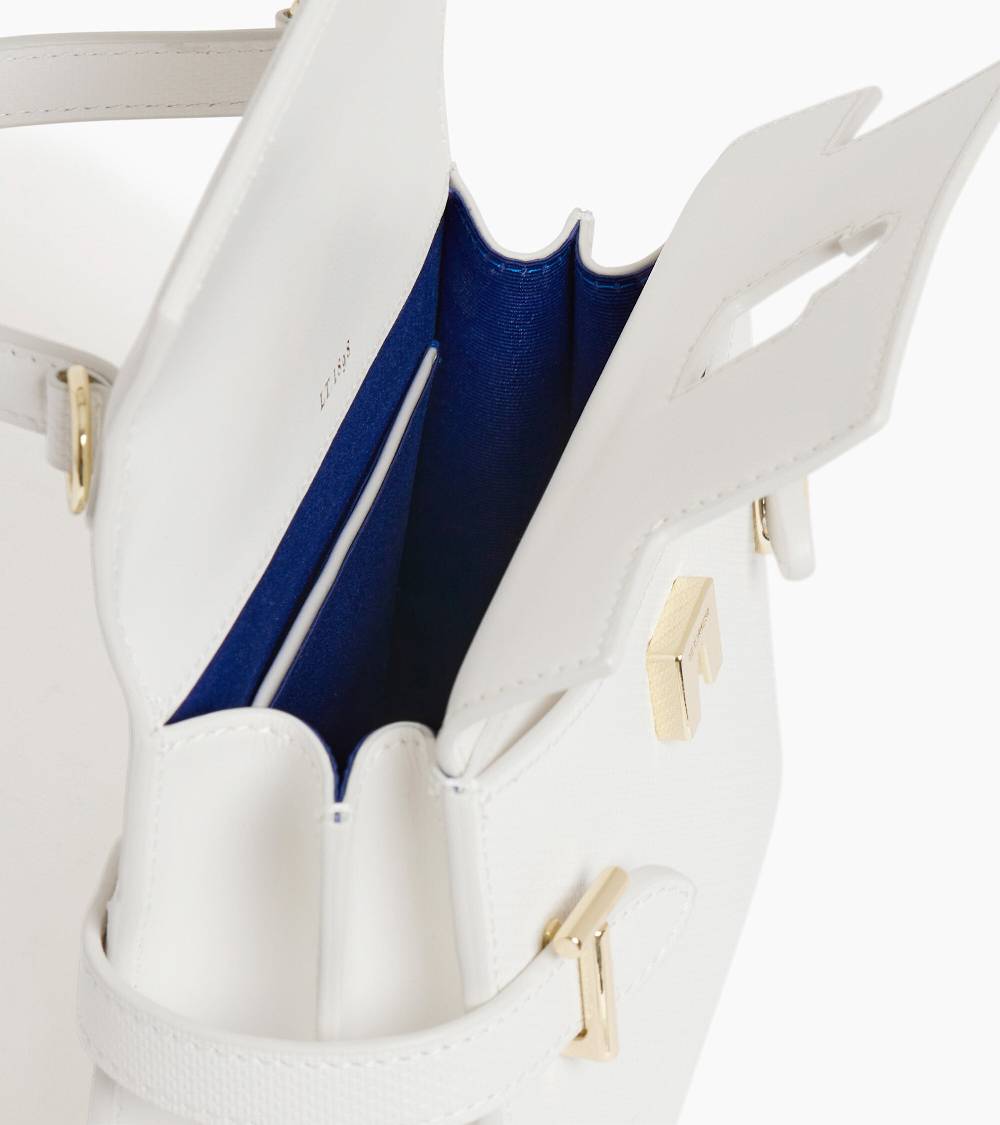 Letanneur SCHLIESSEN SIE SICH UNS HIER AN