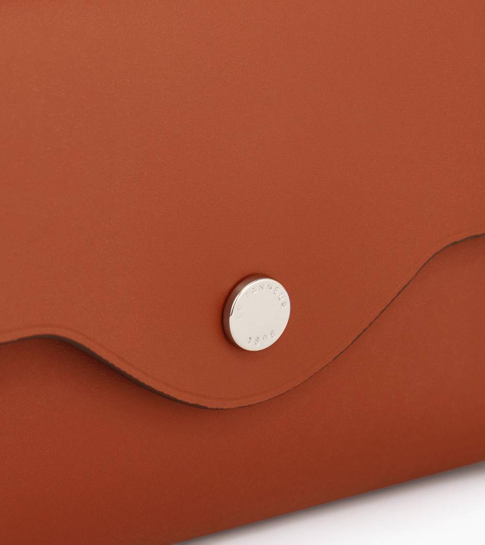 Letanneur SCHLIESSEN SIE SICH UNS HIER AN