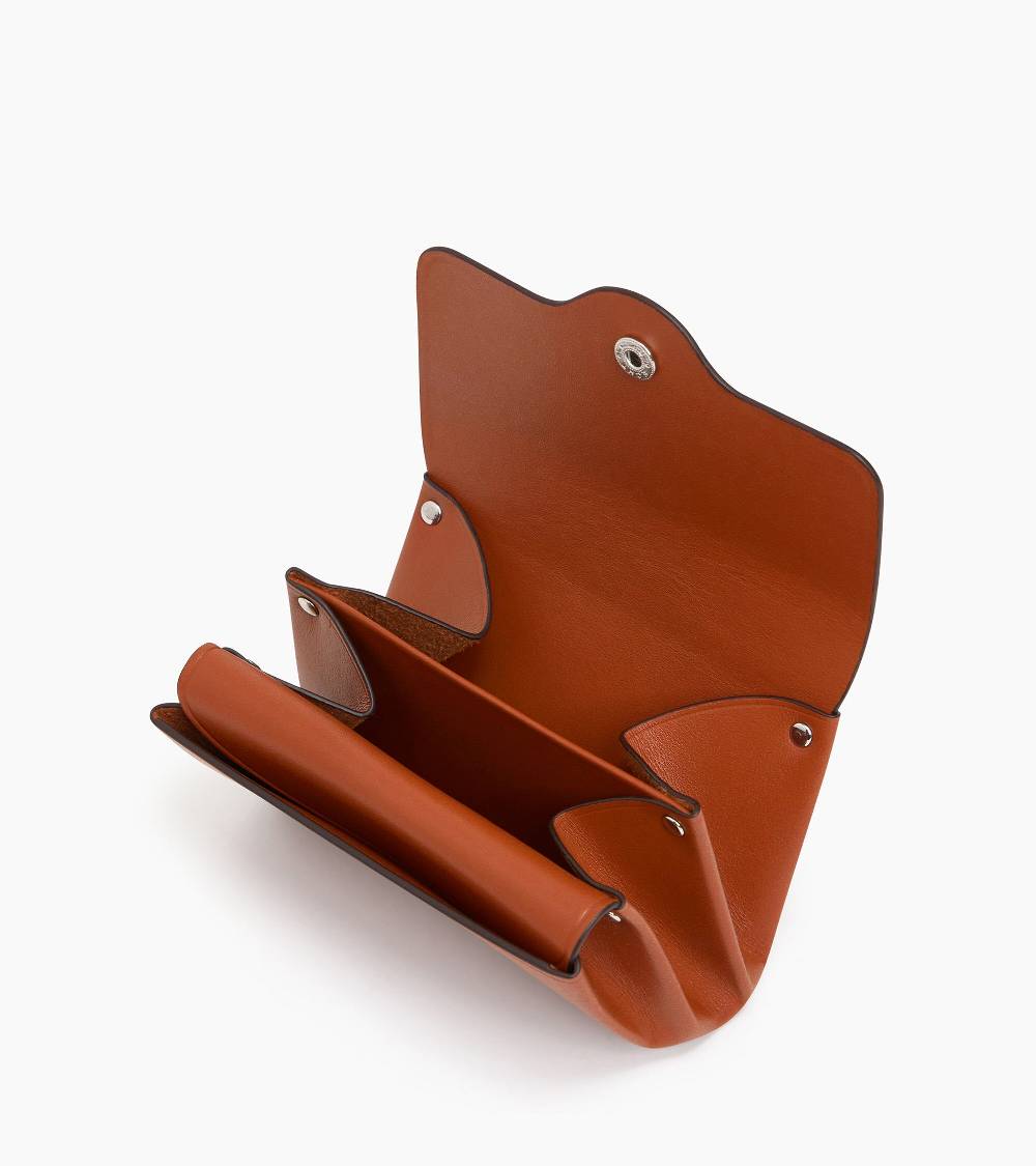 Letanneur SCHLIESSEN SIE SICH UNS HIER AN