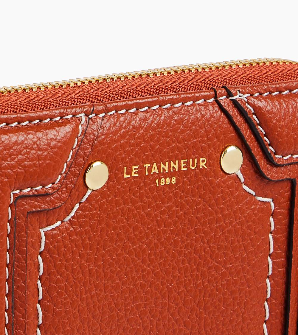 Letanneur SCHLIESSEN SIE SICH UNS HIER AN