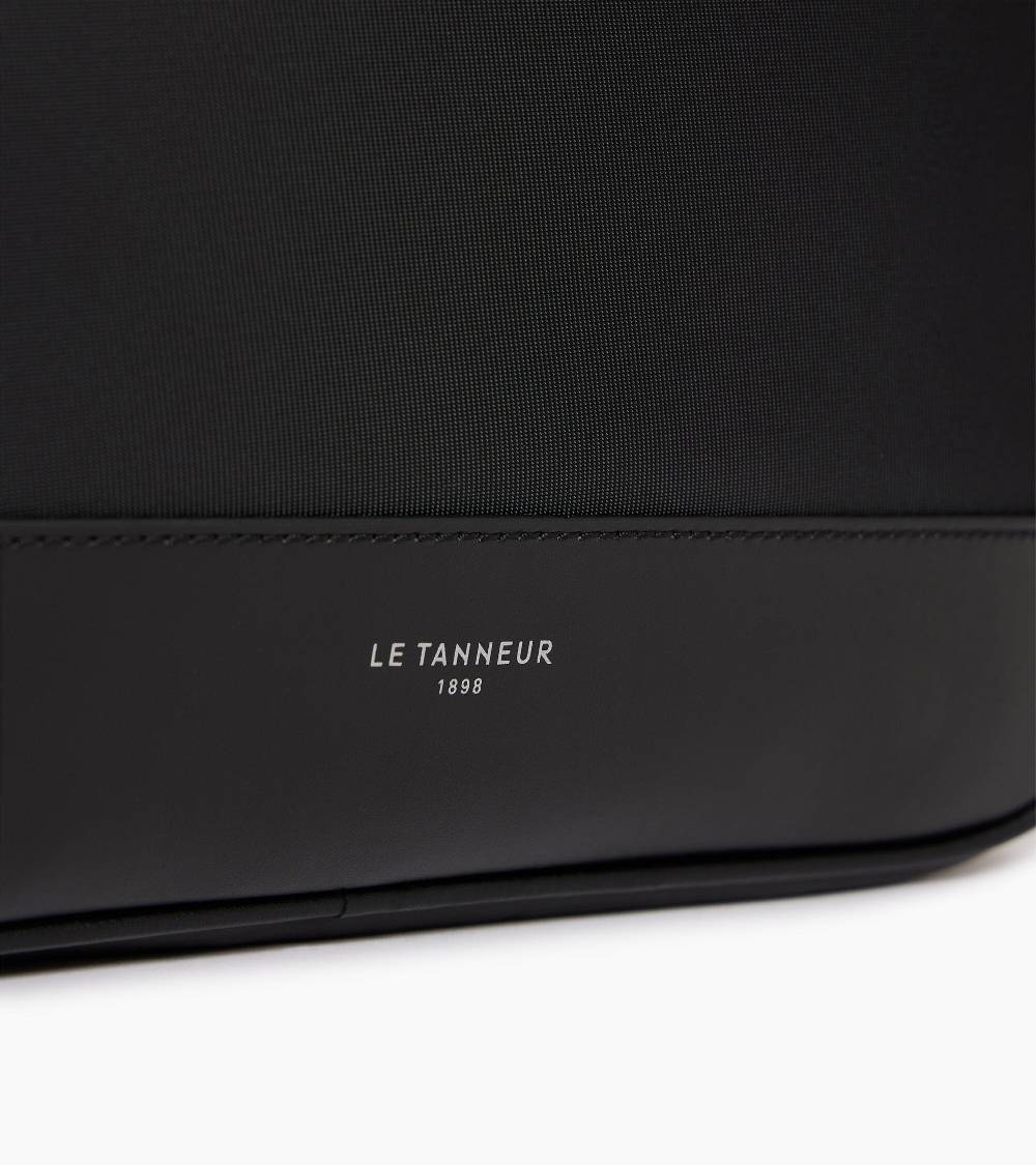 Letanneur SCHLIESSEN SIE SICH UNS HIER AN