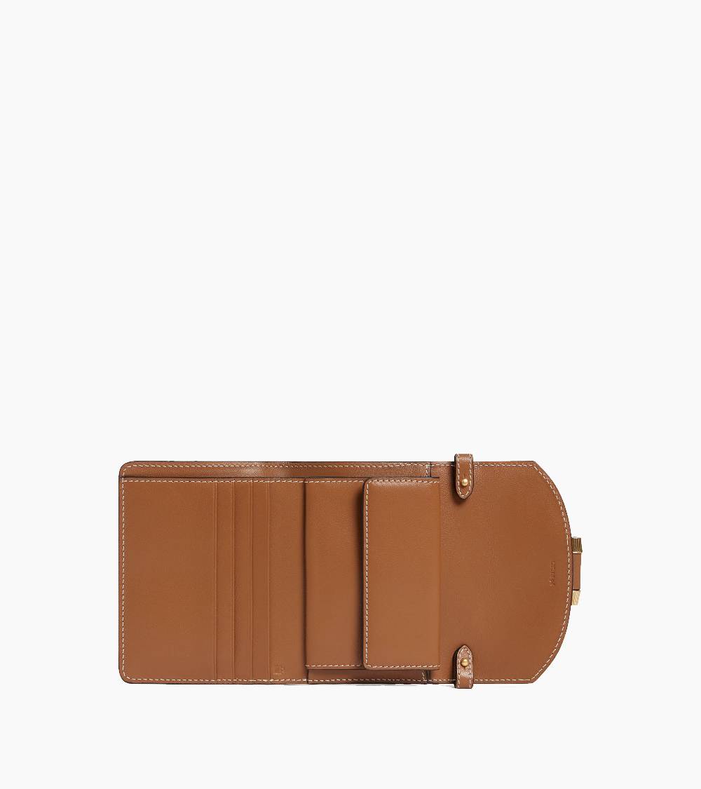 Letanneur SCHLIESSEN SIE SICH UNS HIER AN