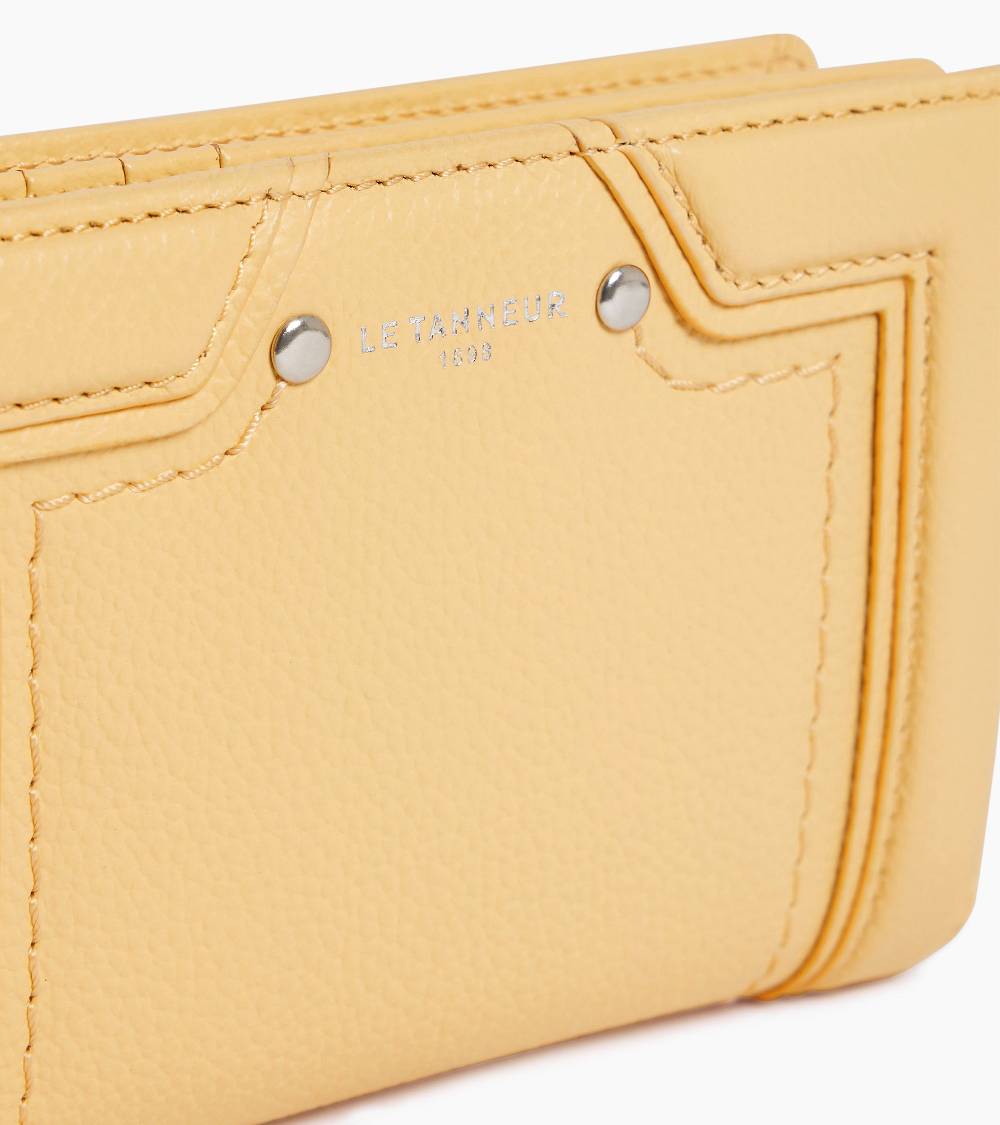 Letanneur SCHLIESSEN SIE SICH UNS HIER AN