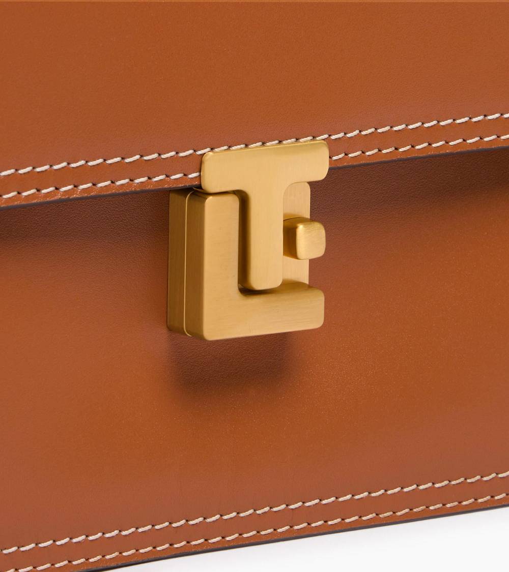 Letanneur SCHLIESSEN SIE SICH UNS HIER AN