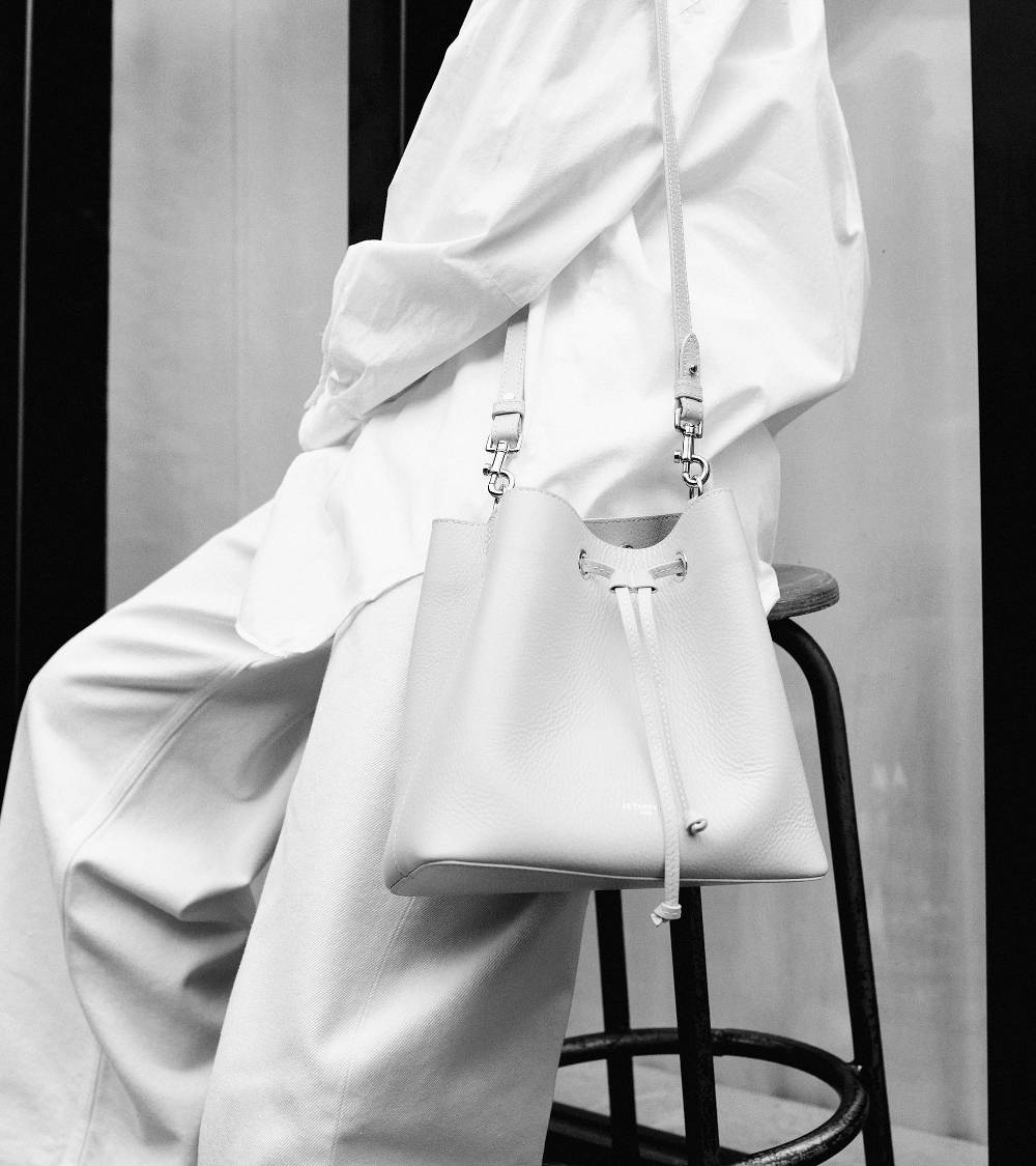 Letanneur SCHLIESSEN SIE SICH UNS HIER AN