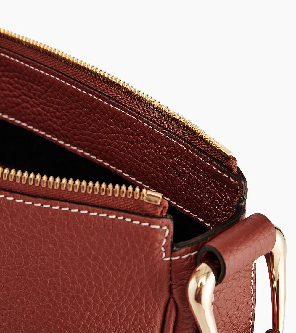 Letanneur SCHLIESSEN SIE SICH UNS HIER AN