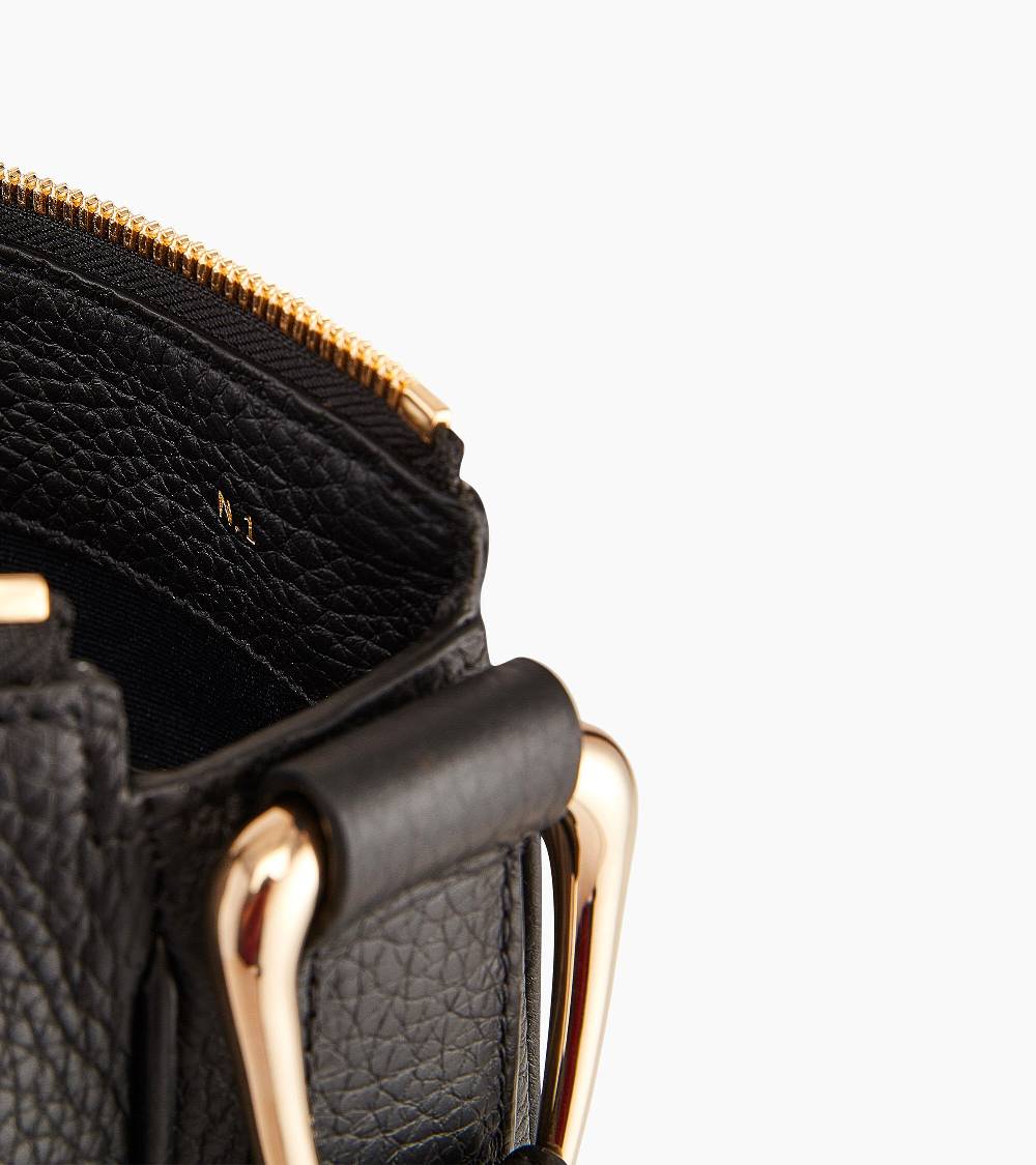 Letanneur SCHLIESSEN SIE SICH UNS HIER AN