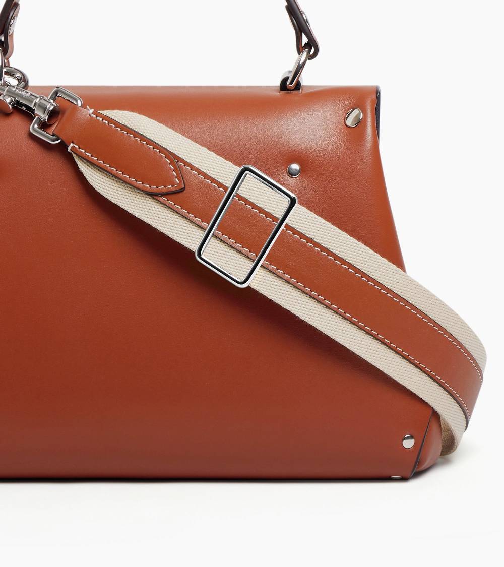 Letanneur SCHLIESSEN SIE SICH UNS HIER AN