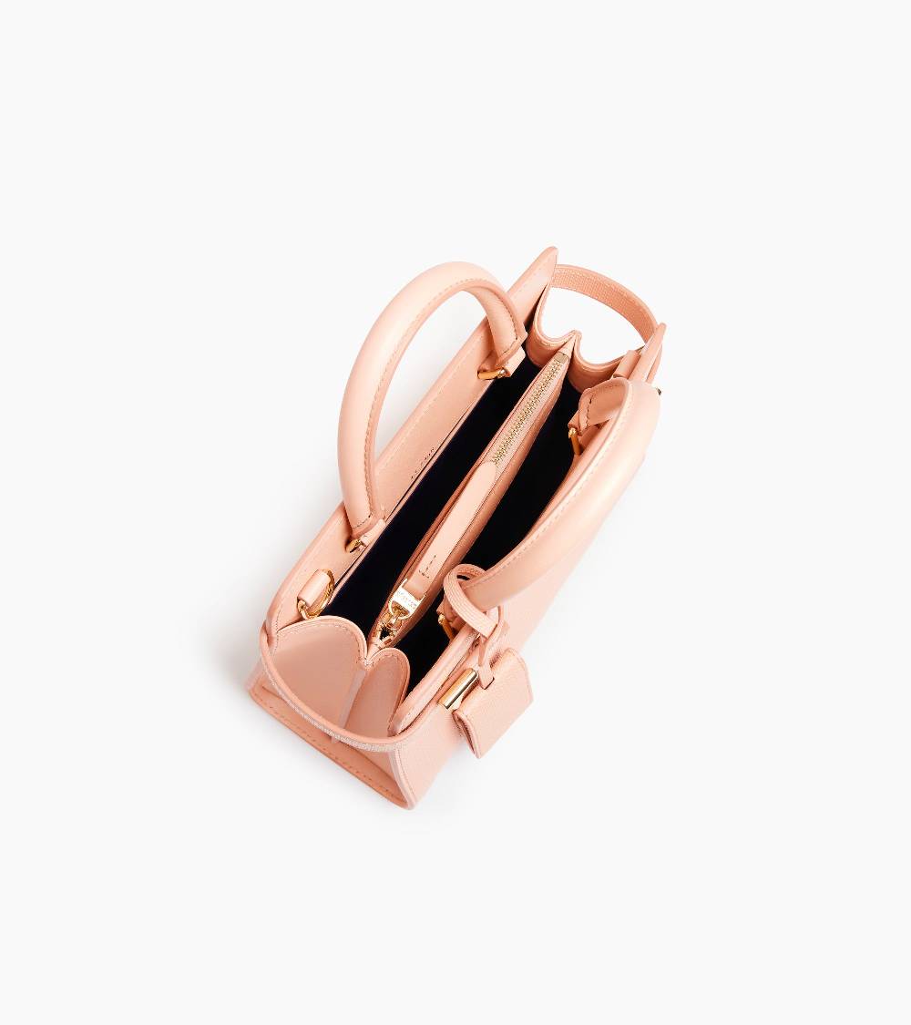 Letanneur SCHLIESSEN SIE SICH UNS HIER AN