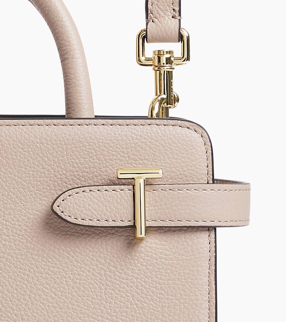 Letanneur SCHLIESSEN SIE SICH UNS HIER AN