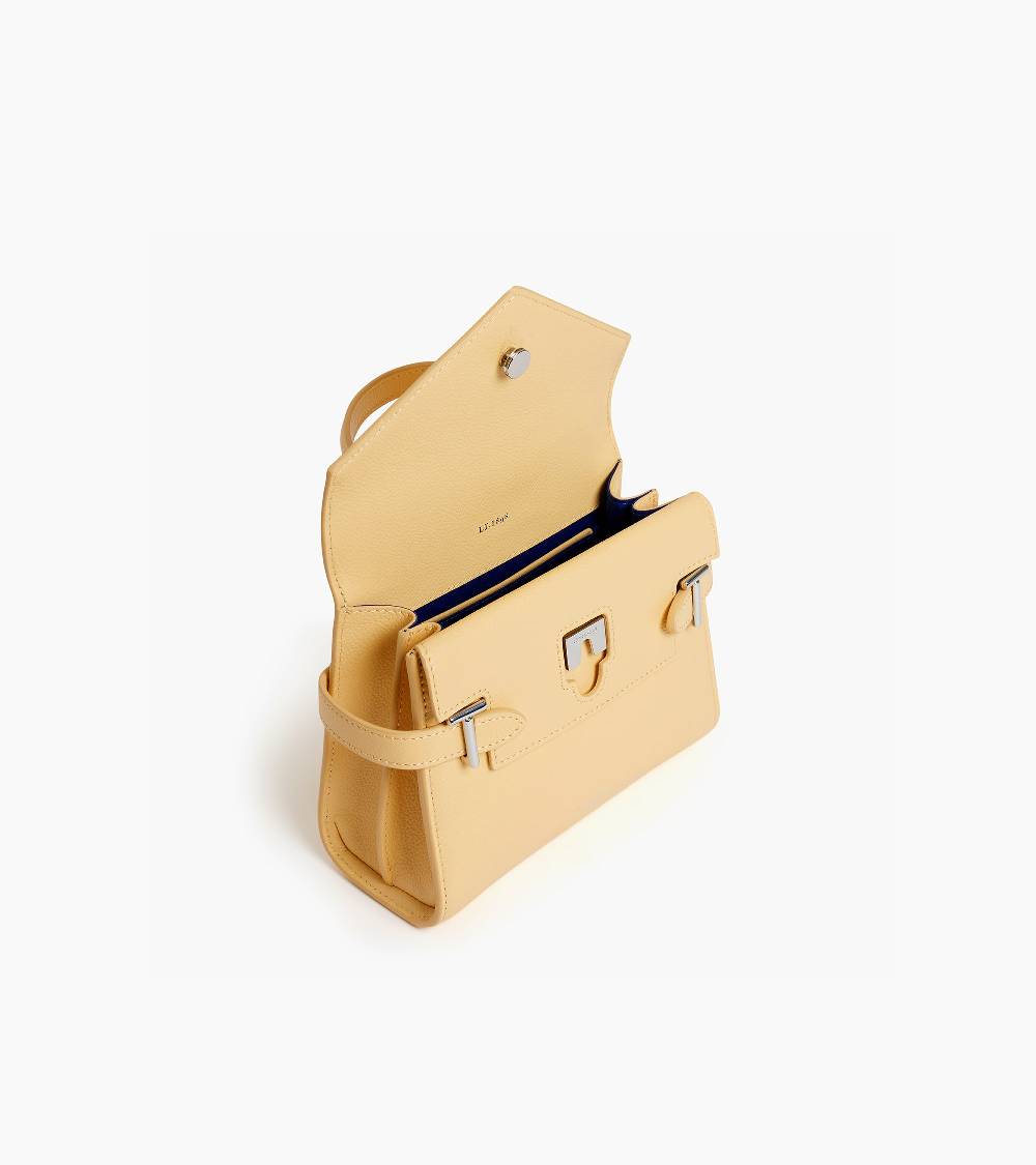 Letanneur SCHLIESSEN SIE SICH UNS HIER AN