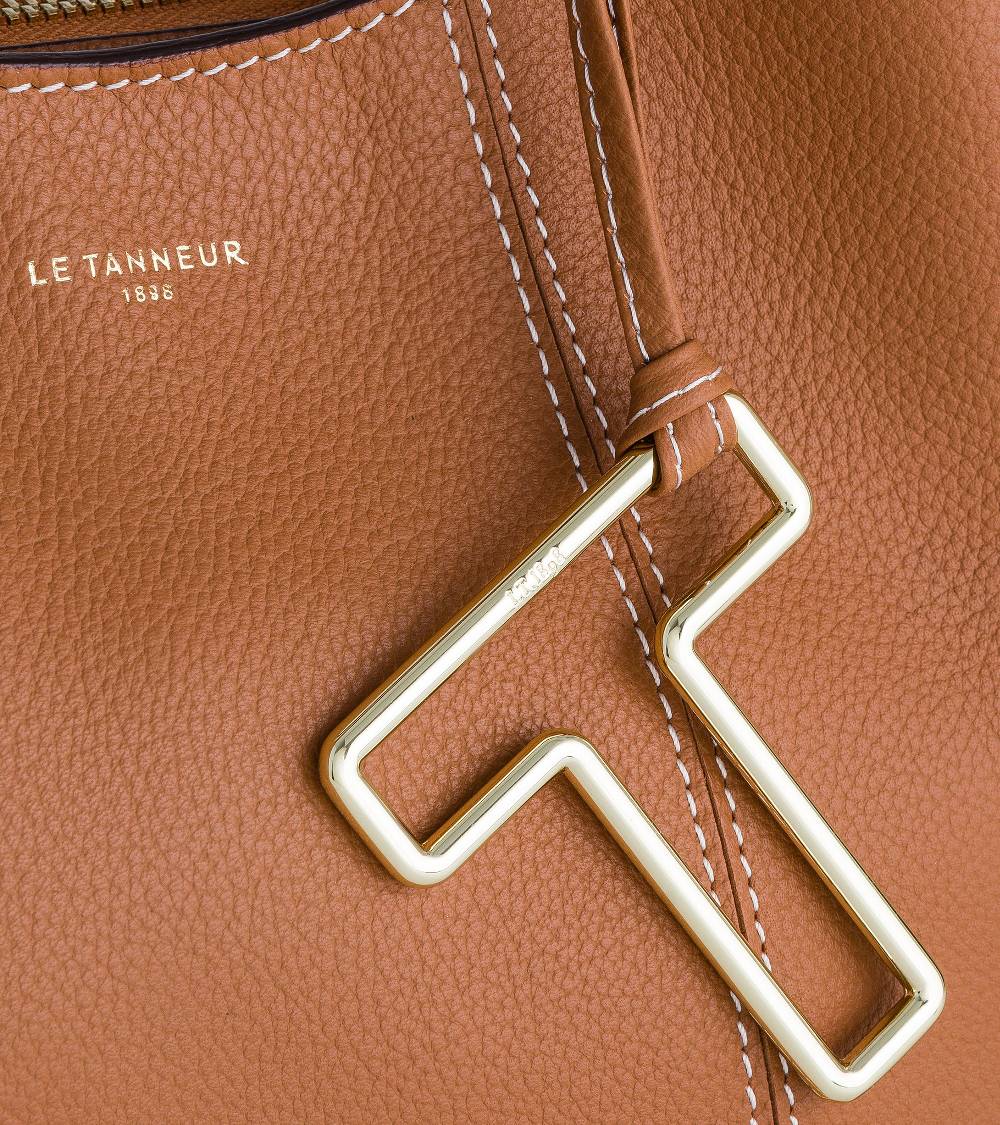 Letanneur SCHLIESSEN SIE SICH UNS HIER AN