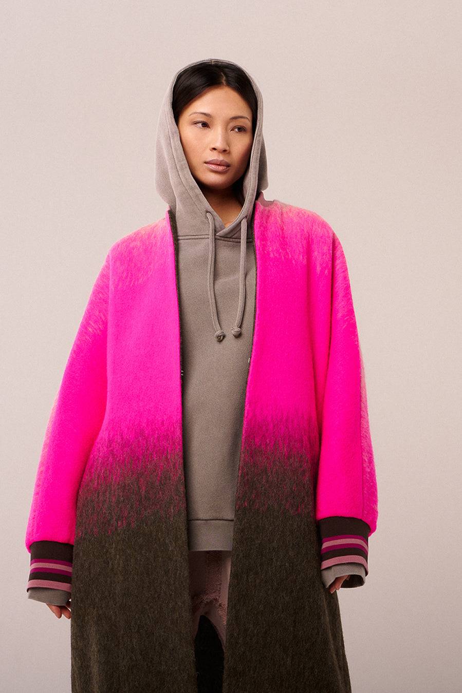 Liv Bergen Mantel Coloured In Pink/brown