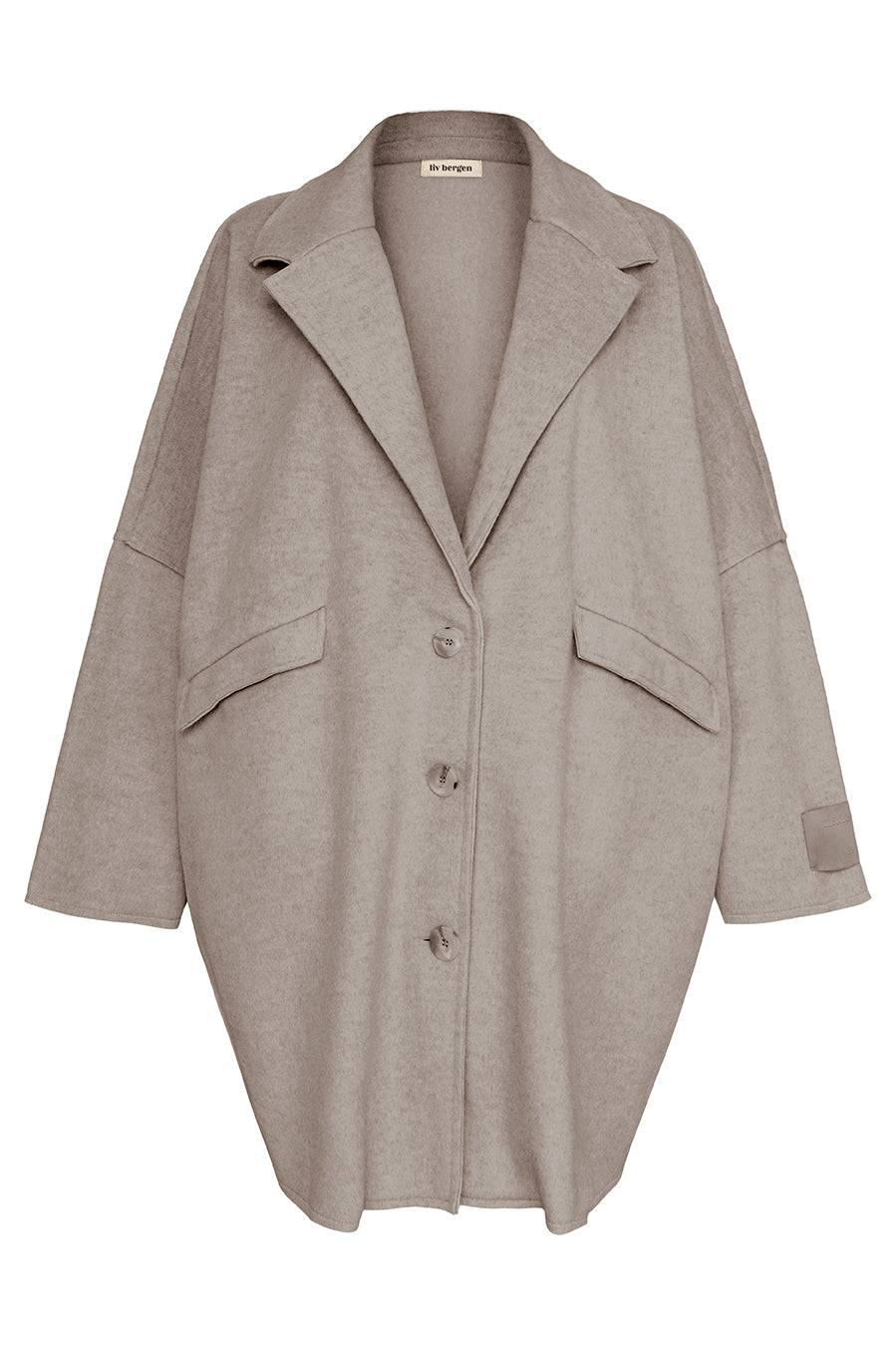 Liv Bergen Oversized Mantel in mouse