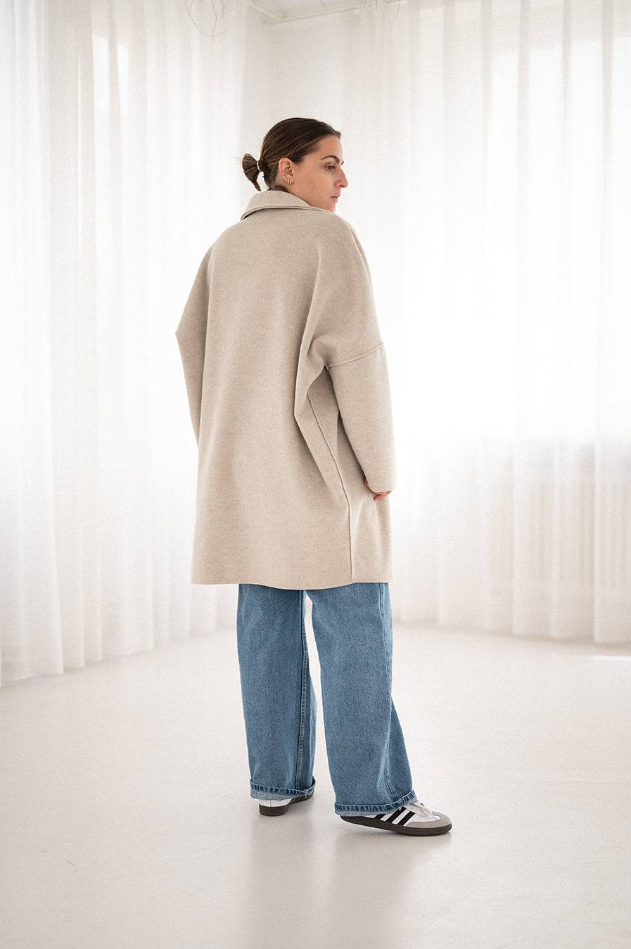 Liv Bergen Oversized Mantel In Sand