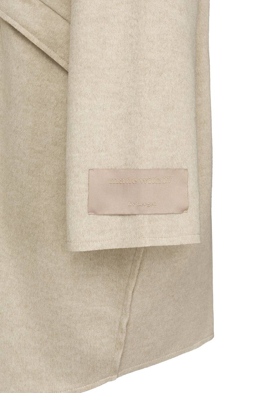 Liv Bergen Oversized Mantel In Sand