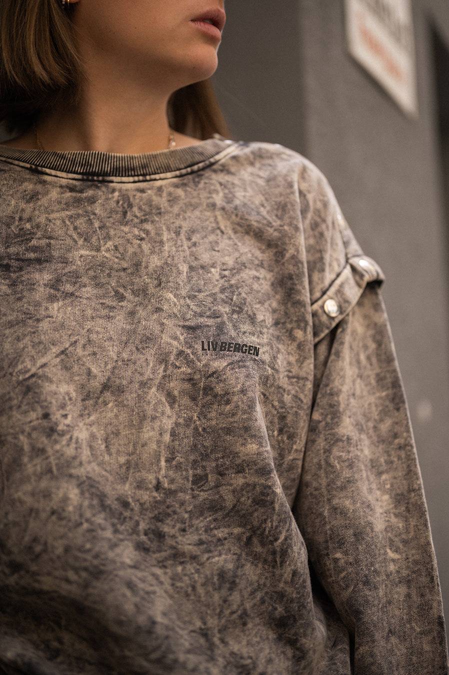 Liv Bergen Sweater Rivets In Phantom